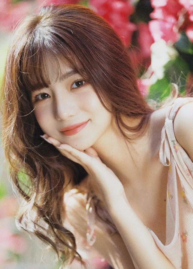 荫蒂每天被三个男人添动漫